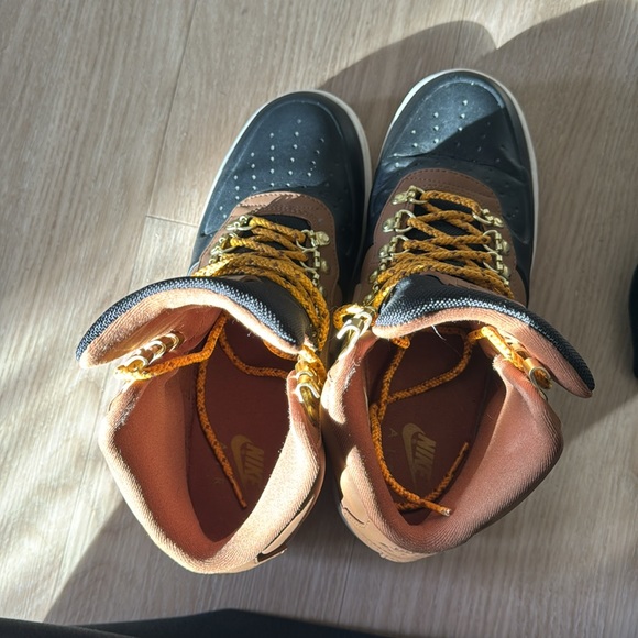 Nike boots - Picture 4 of 7